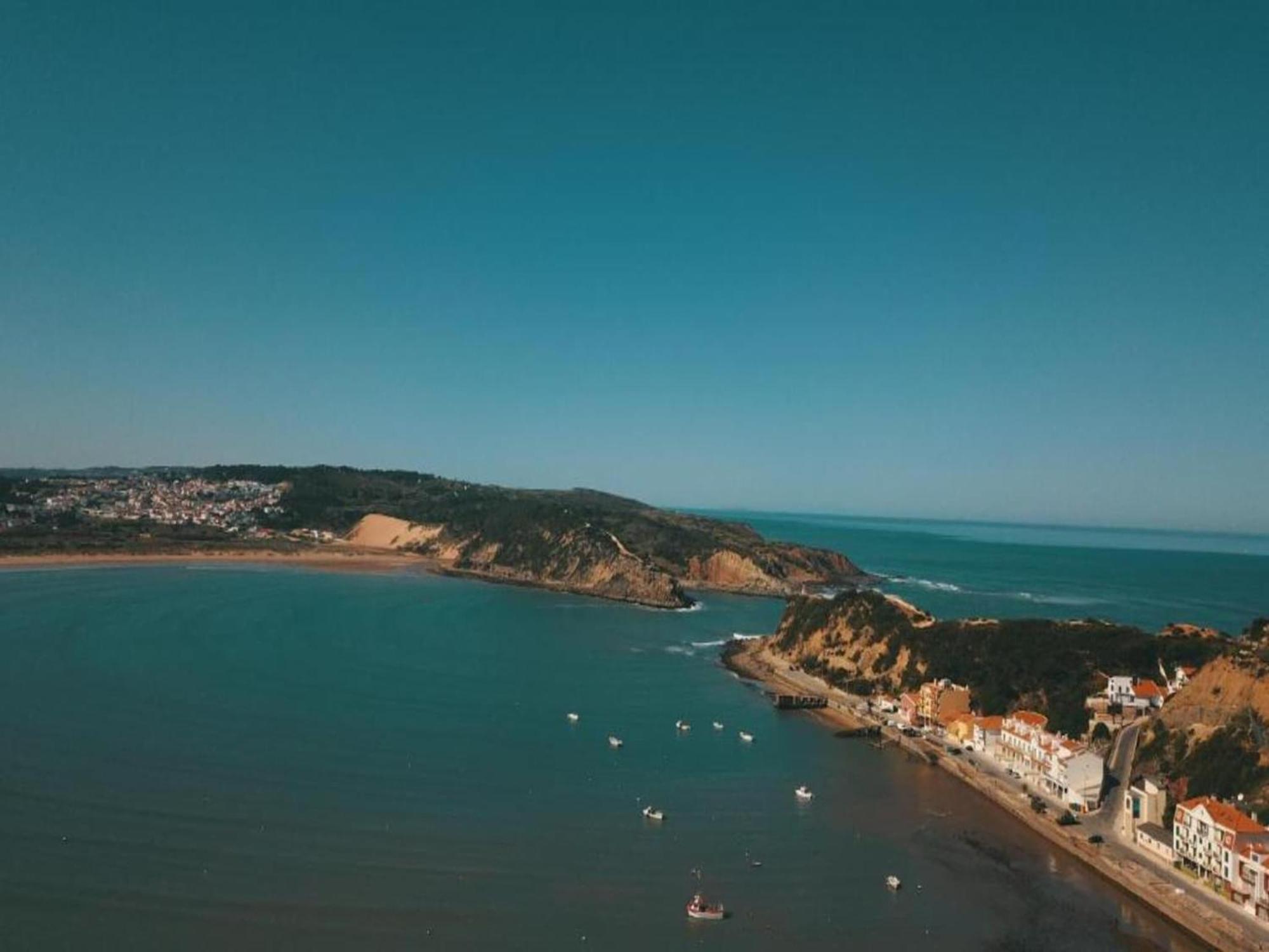 Beautiful Apartment In S O Martinho Do Porto With Balcony 상 마르티뇨 두 포르투 외부 사진