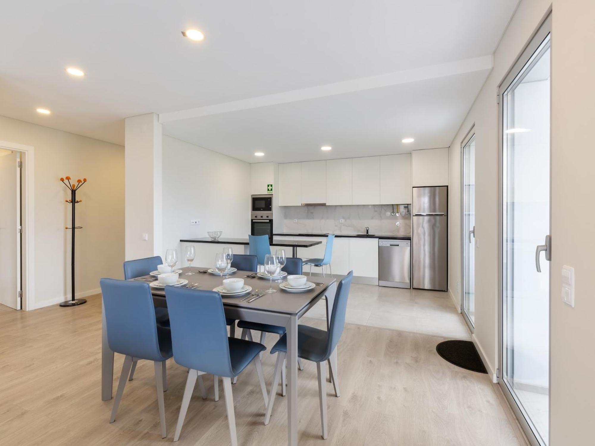 Beautiful Apartment In S O Martinho Do Porto With Balcony 상 마르티뇨 두 포르투 외부 사진