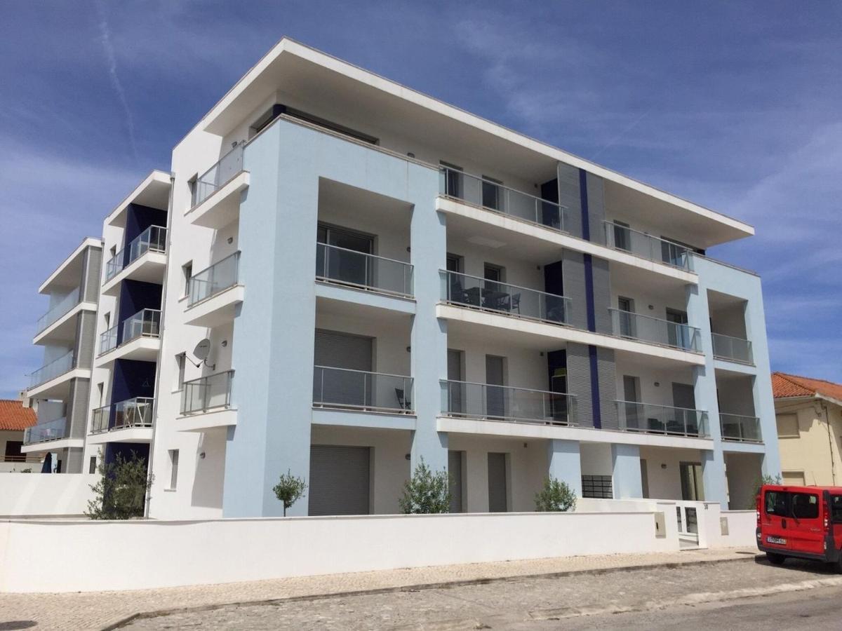 Beautiful Apartment In S O Martinho Do Porto With Balcony 상 마르티뇨 두 포르투 외부 사진