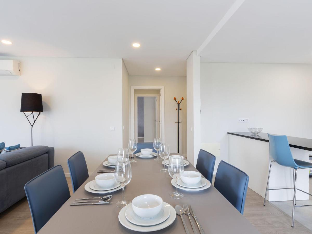 Beautiful Apartment In S O Martinho Do Porto With Balcony 상 마르티뇨 두 포르투 외부 사진