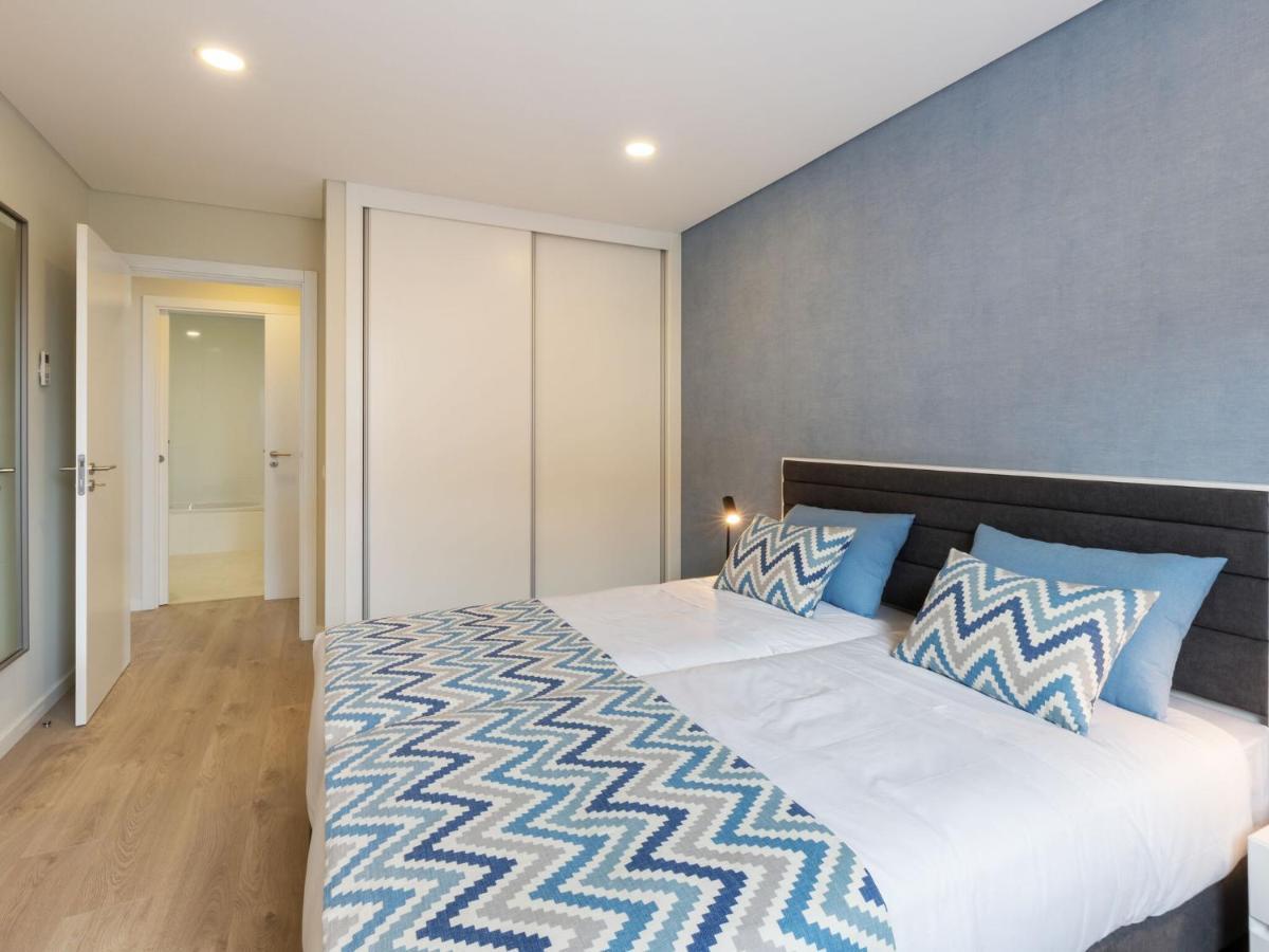 Beautiful Apartment In S O Martinho Do Porto With Balcony 상 마르티뇨 두 포르투 외부 사진