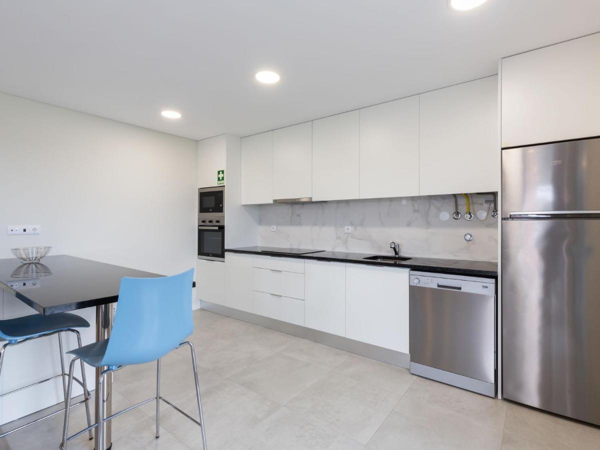 Beautiful Apartment In S O Martinho Do Porto With Balcony 상 마르티뇨 두 포르투 외부 사진